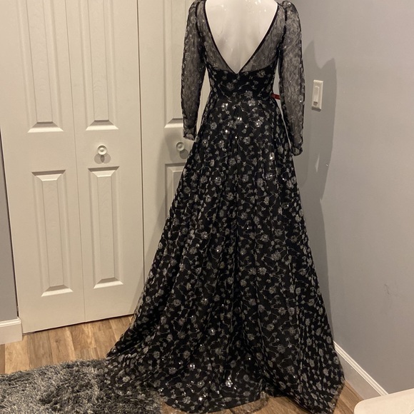 NWOT Mac Duggal sequin ball gown - Picture 10 of 14
